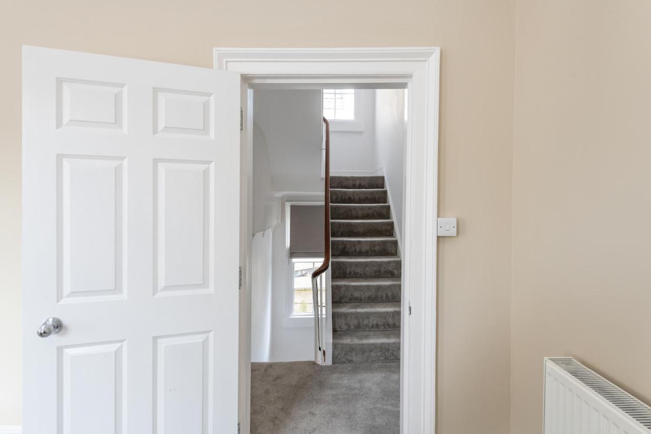 Spacious Maisonette With Parking - 10 Mins Walk From Bath Abbey - 2 Bed & 2 Бат Екстер'єр фото